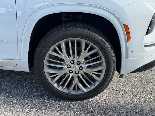 New 2027 Buick Enclave Avenir FWD image 9