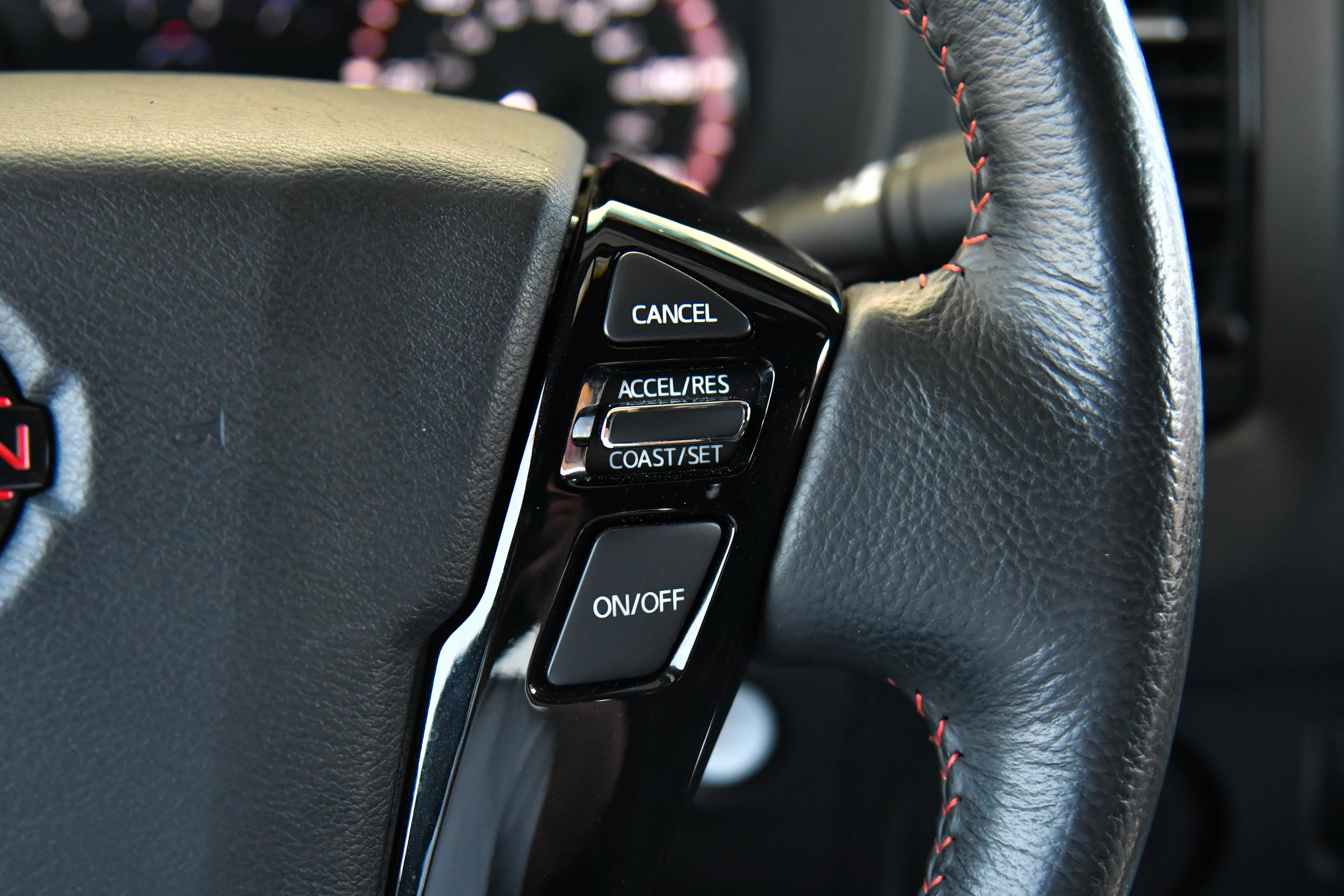 Used 2022 Nissan Frontier Pro-X RWD image 28
