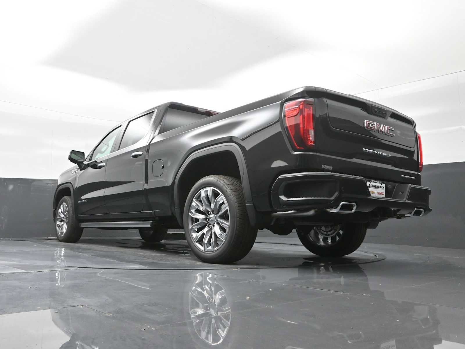 New 2026 GMC Sierra 1500 Denali w/ Denali Reserve Package image 22