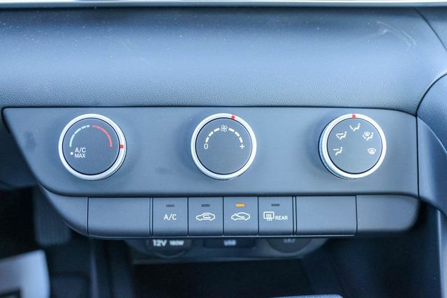 New 2026 Hyundai Elantra SE image 18