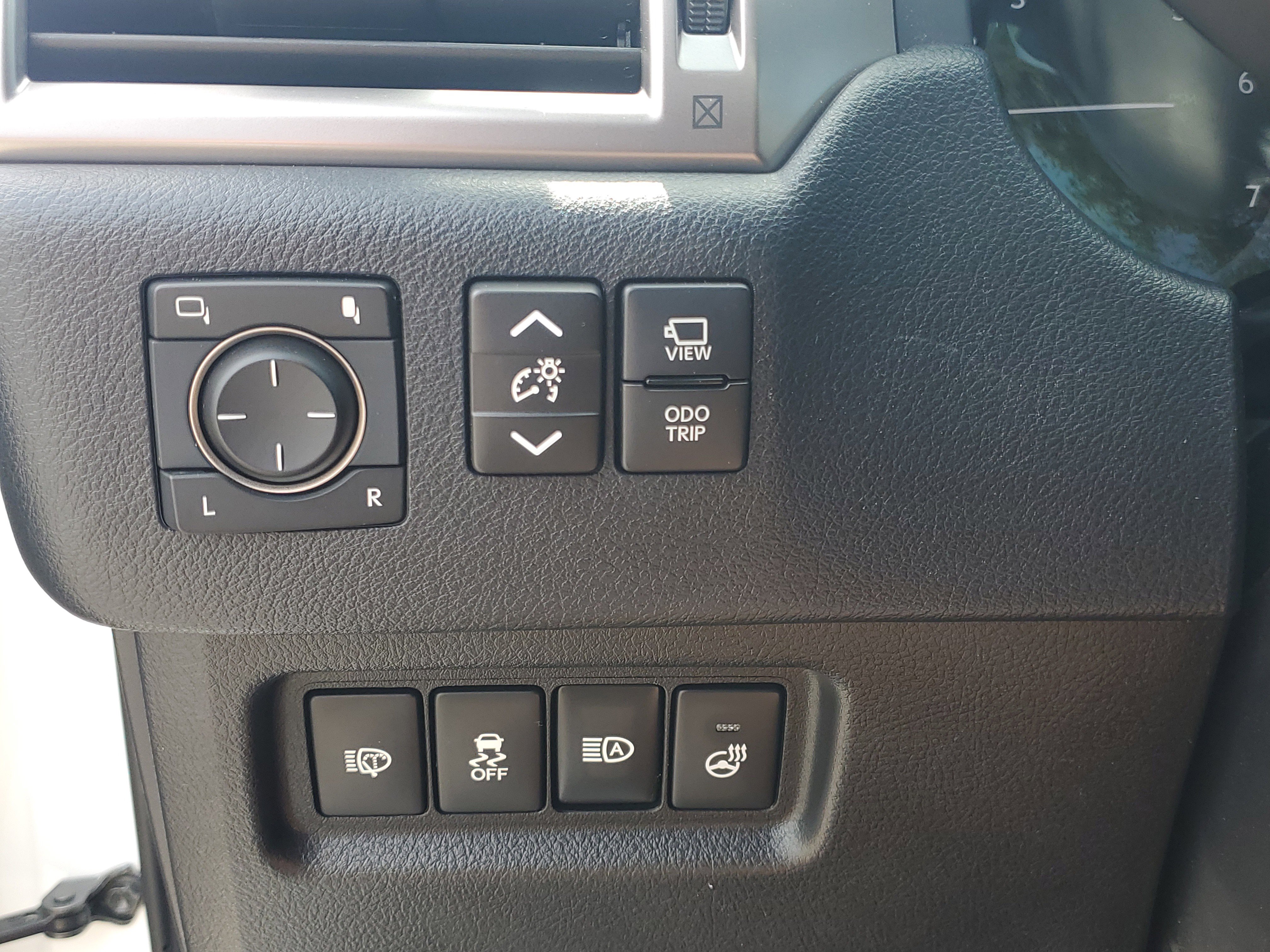 Used 2022 Lexus GX 460 Luxury w/ Accessory Package image 19