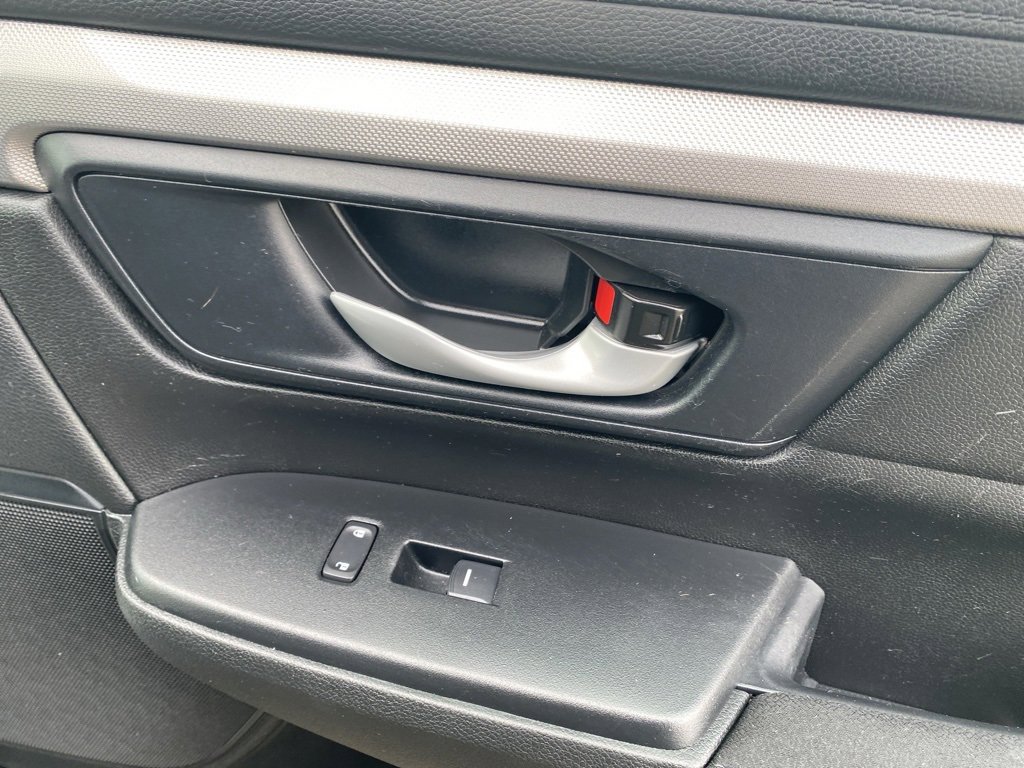 Used 2020 Honda CR-V LX image 12