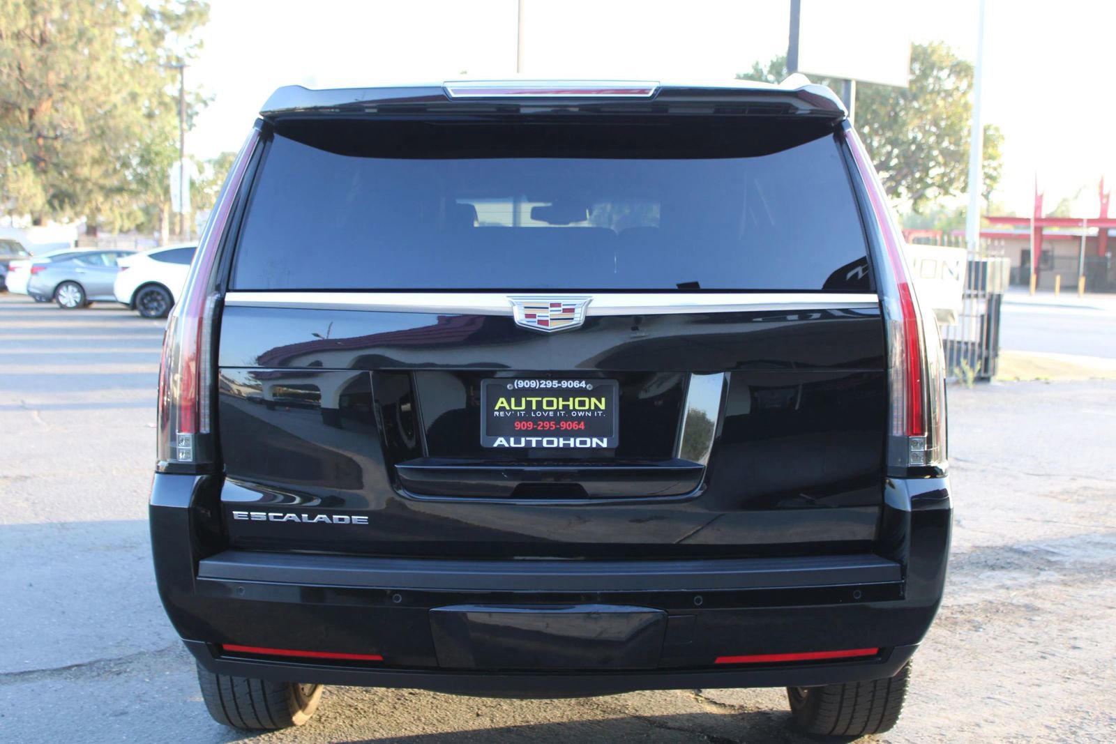 Used 2016 Cadillac Escalade Platinum AWD/4WD image 45