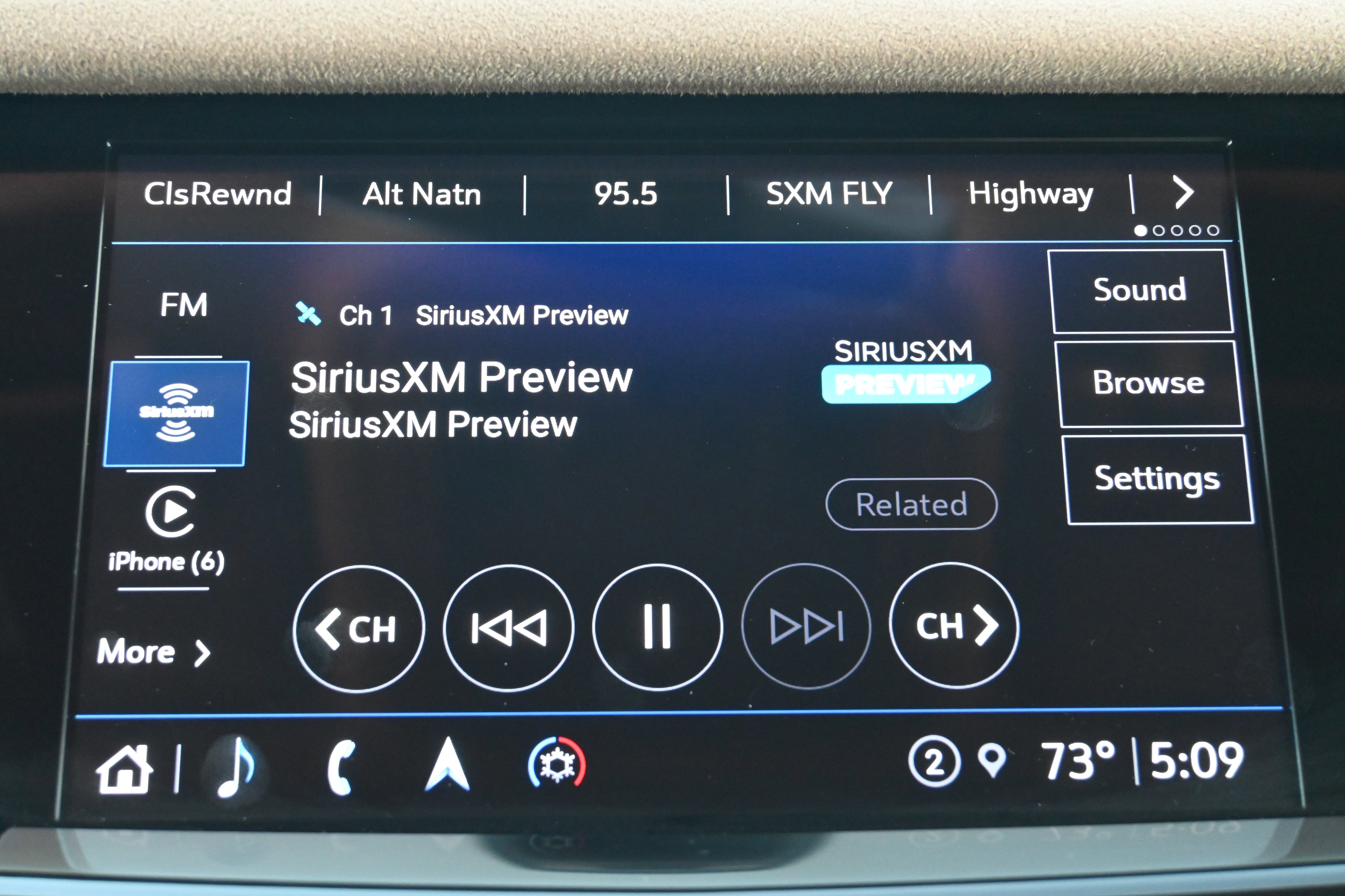 Used 2024 Cadillac XT6 Sport w/ LPO, Onyx Lite Package image 24