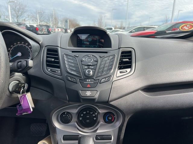 Used 2017 Ford Fiesta SE image 16