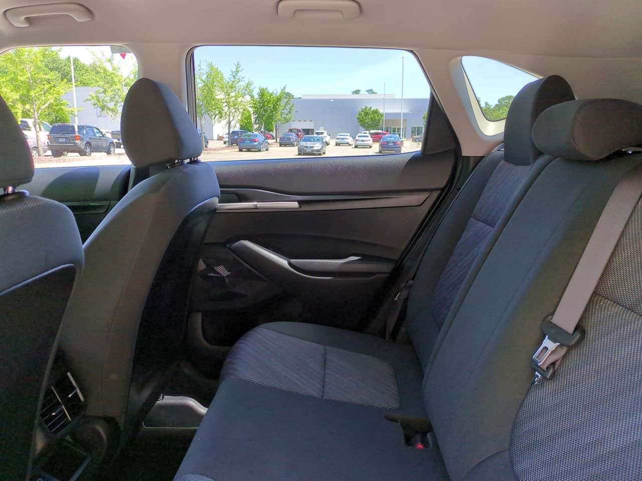 Used 2026 Kia Seltos LX FWD image 14