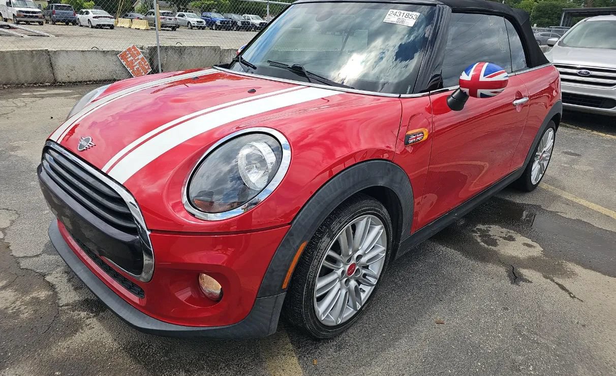 Used 2019 MINI Cooper Convertible FWD image 1