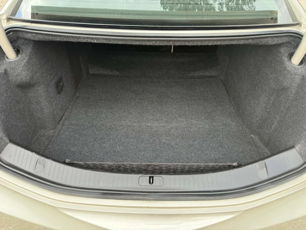 Used 2014 Cadillac XTS Premium FWD image 31