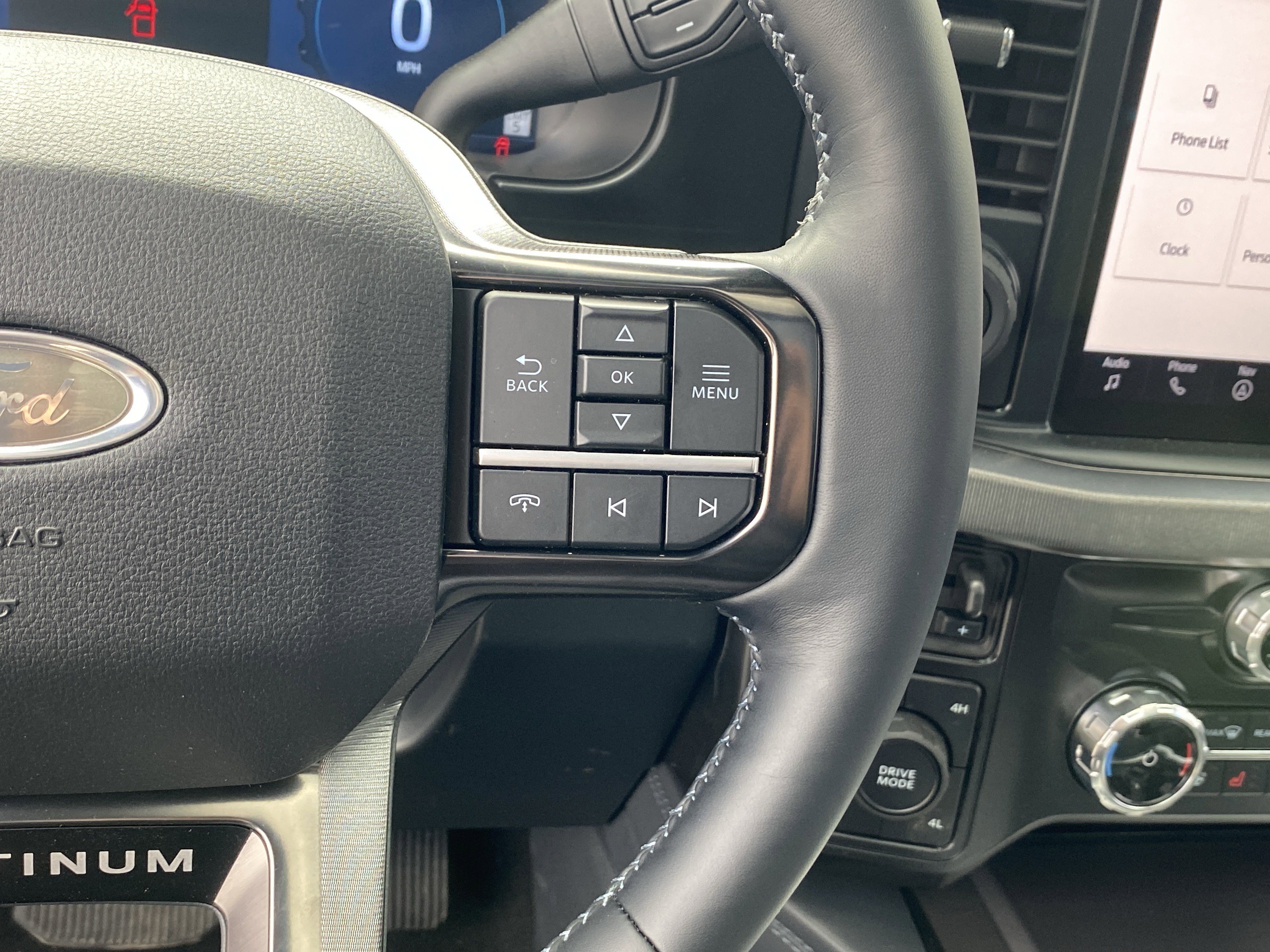 Used 2026 Ford F450 Platinum w/ FX4 Off-Road Package image 71