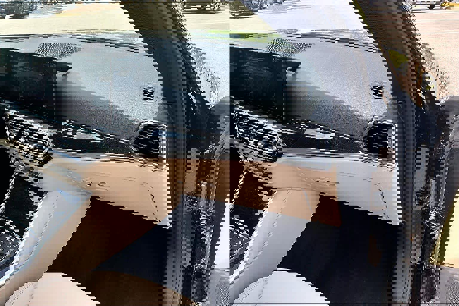 Certified 2023 BMW i4 eDrive35 w/ Premium Package image 18