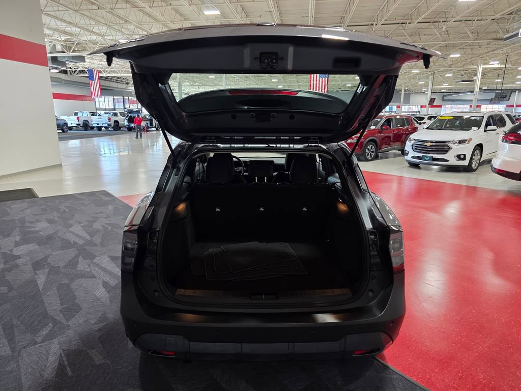 Used 2025 Nissan Kicks S AWD/4WD image 5