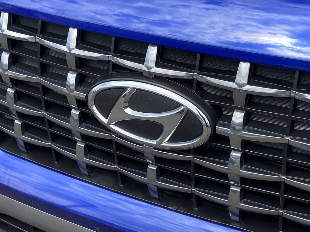 Used 2021 Hyundai Venue SEL w/ Premium Package FWD image 28