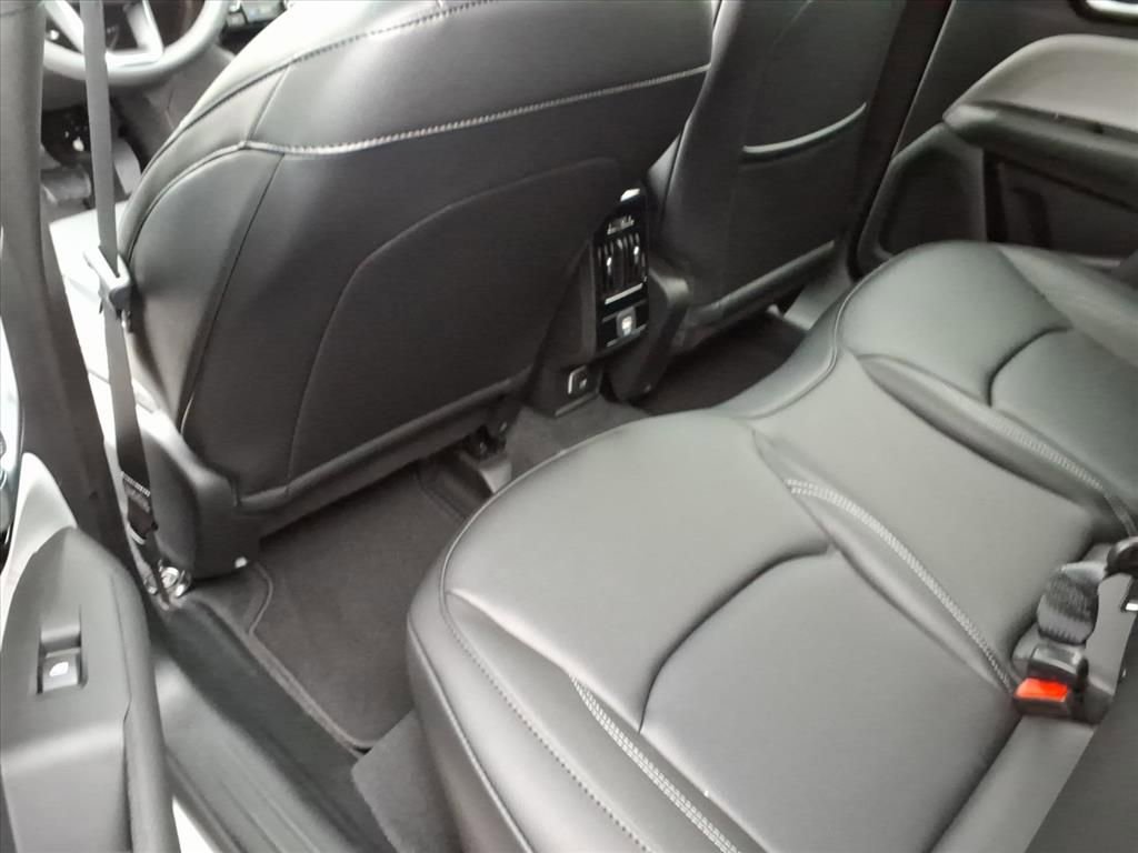 New 2026 Jeep Compass Limited image 34