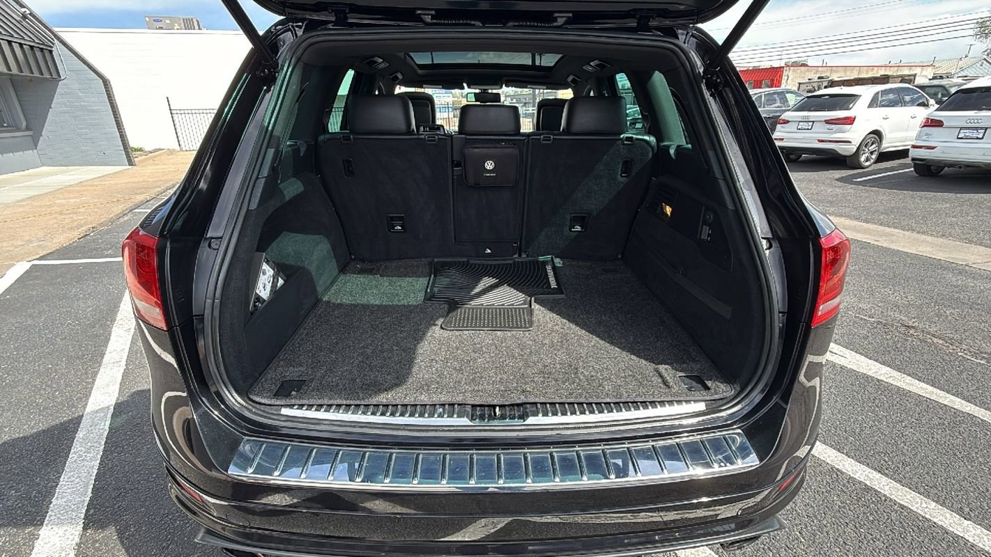 Used 2014 Volkswagen Touareg VR6 AWD/4WD image 13