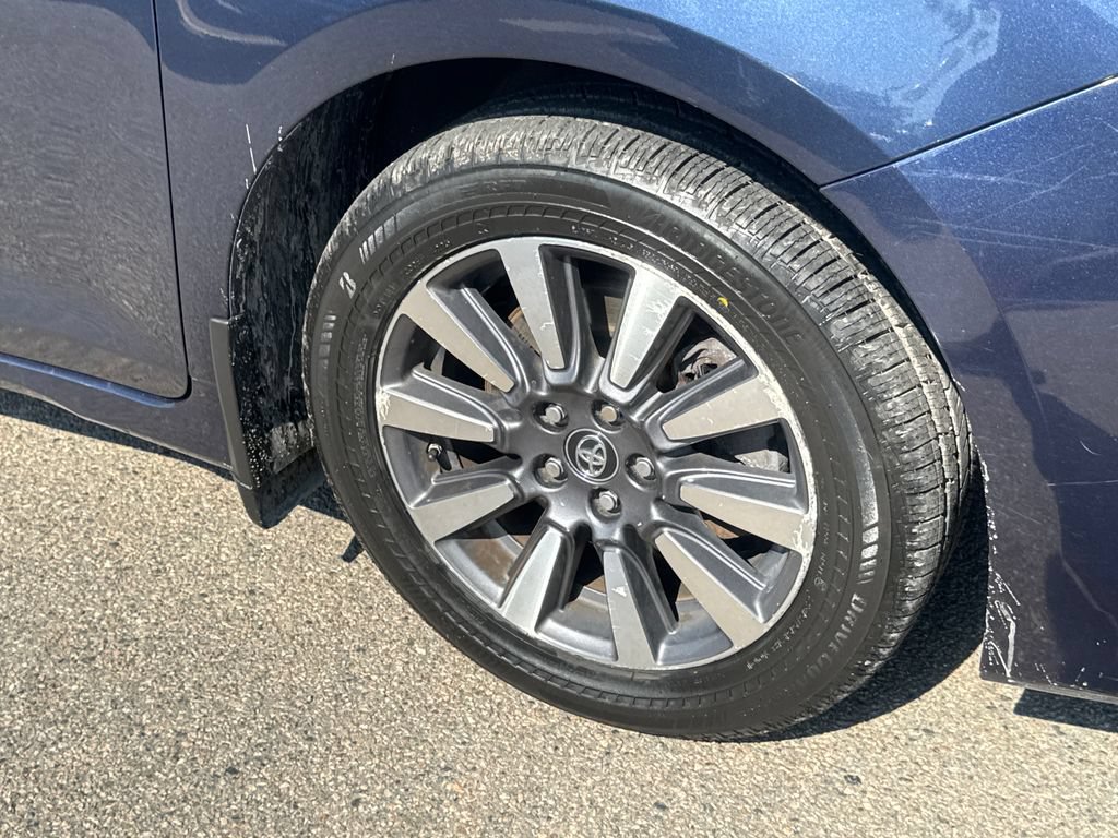 Used 2018 Toyota Sienna LE AWD/4WD image 43