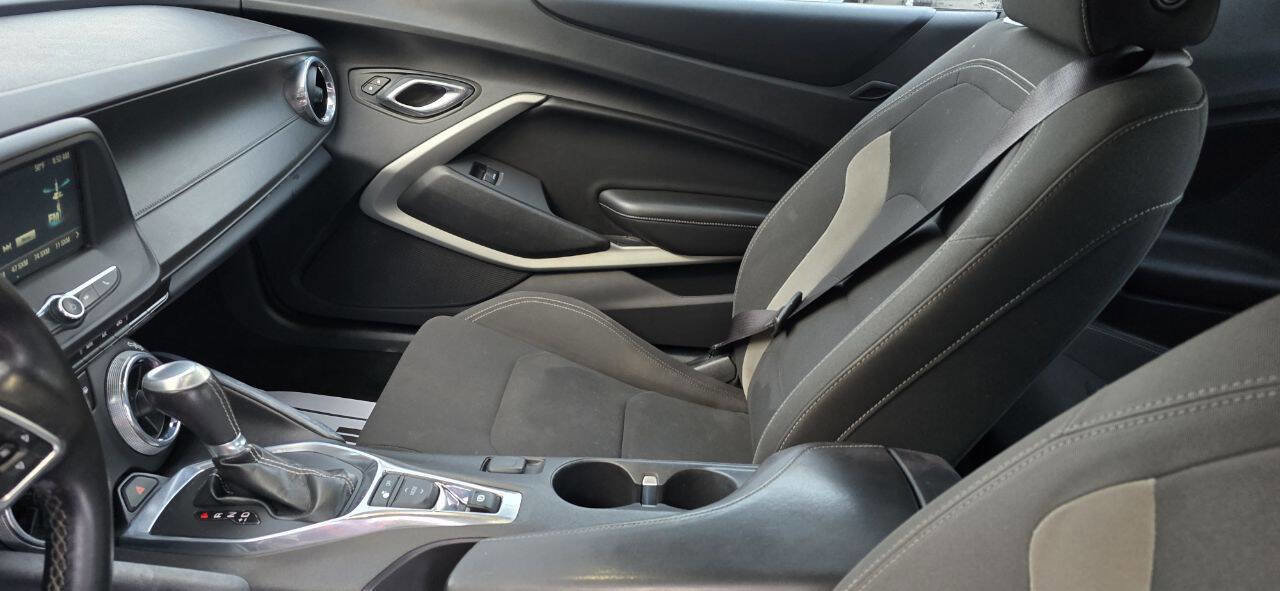 Used 2016 Chevrolet Camaro LT image 14
