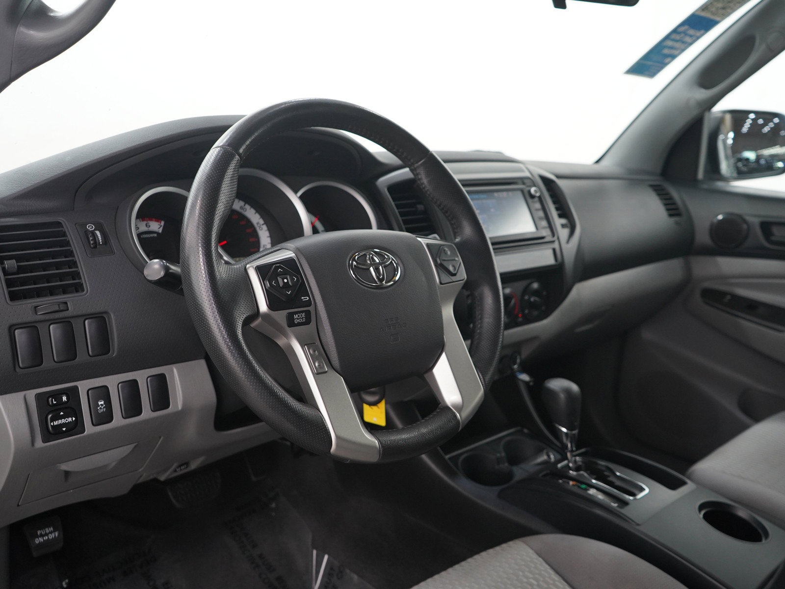 Used 2015 Toyota Tacoma PreRunner w/ Convenience Package RWD image 23