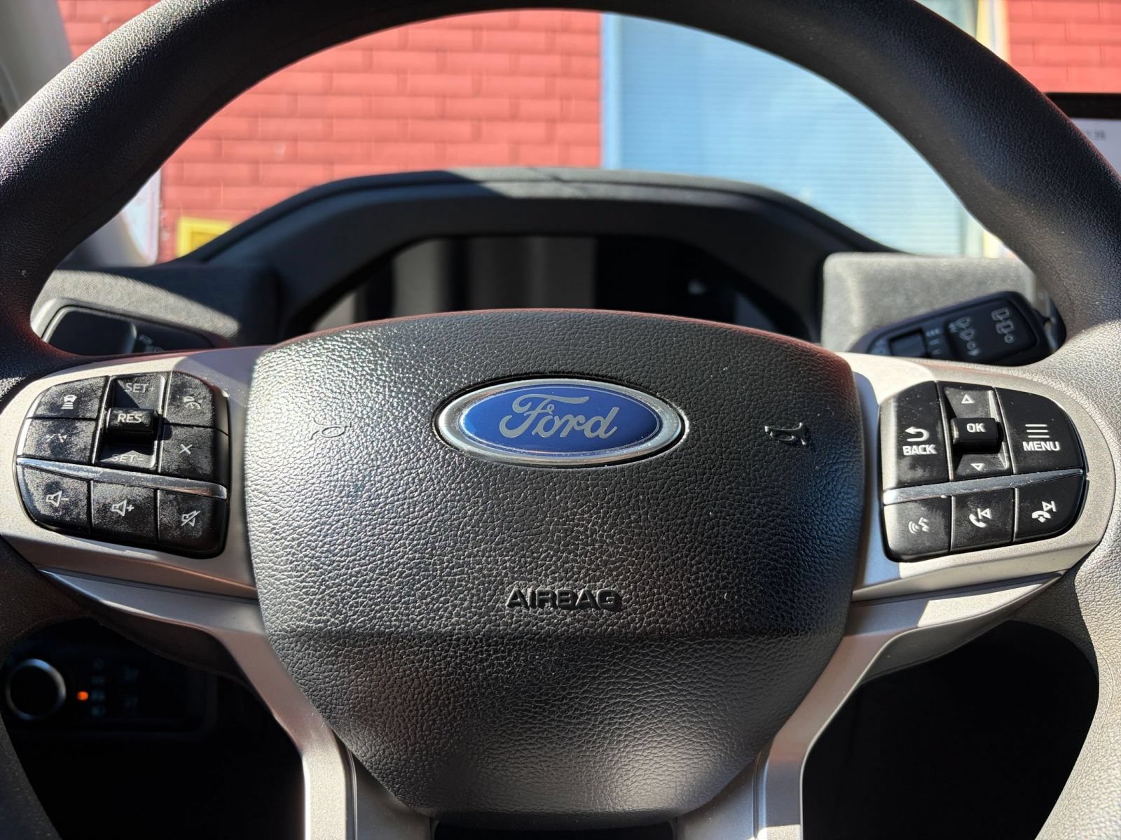 Used 2026 Ford Explorer Active AWD/4WD image 27