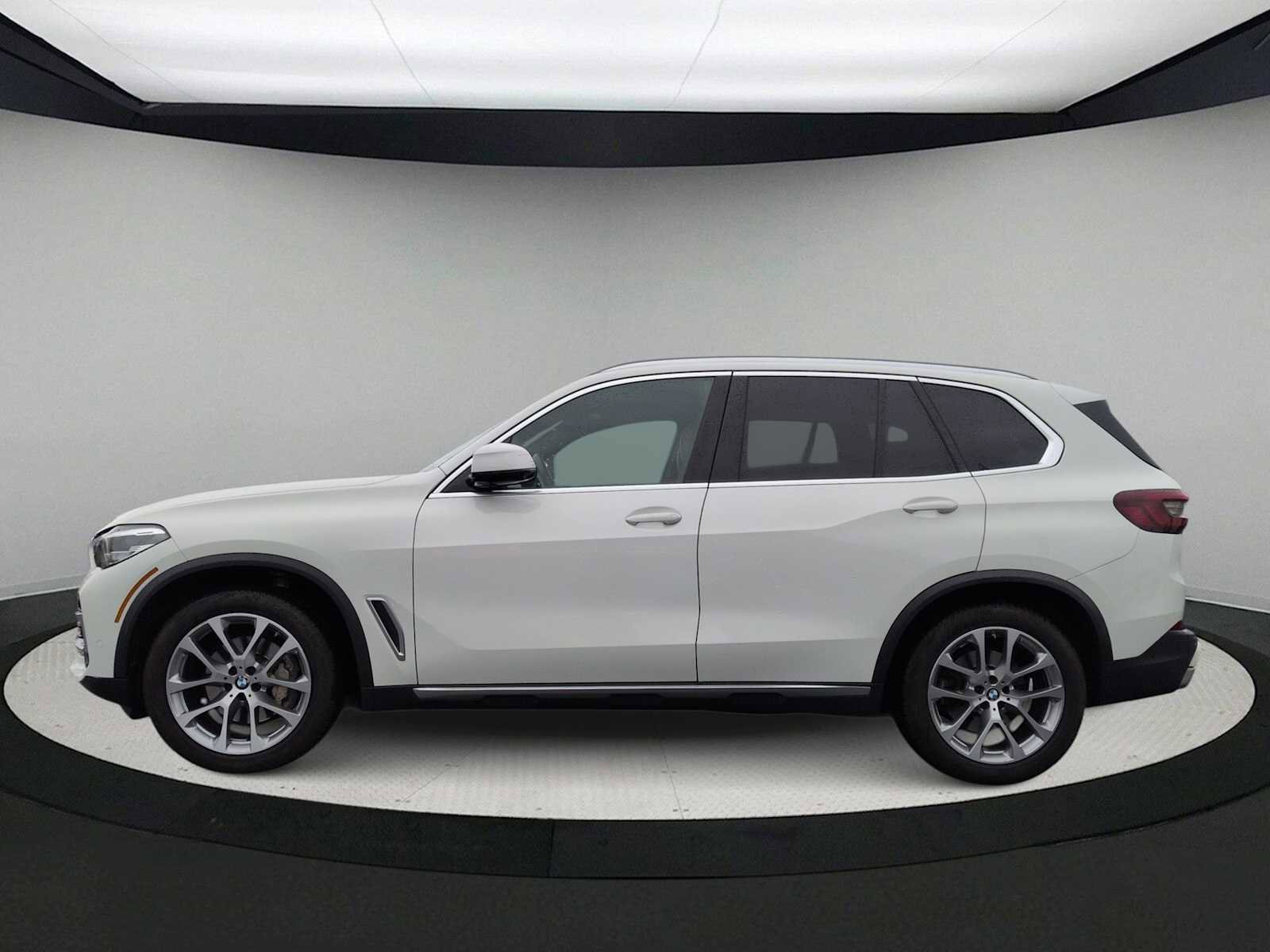Used 2023 BMW X5 xDrive40i image 5