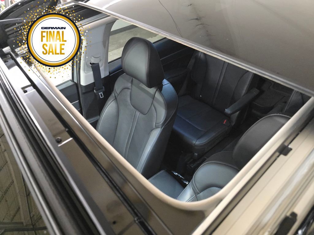 Certified 2025 Kia Sorento SX image 19