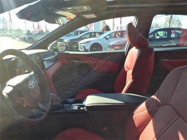 Used 2025 Toyota Camry XSE image 5