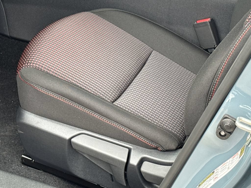 New 2026 Nissan Sentra SR w/ Floor Mat Package FWD image 7