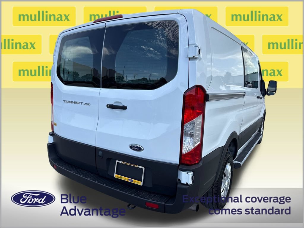 Certified 2025 Ford Transit 250 Low Roof w/ Exterior Upgrade Package RWD image 4