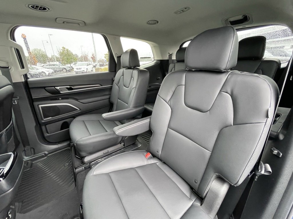 New 2025 Kia Telluride S image 25