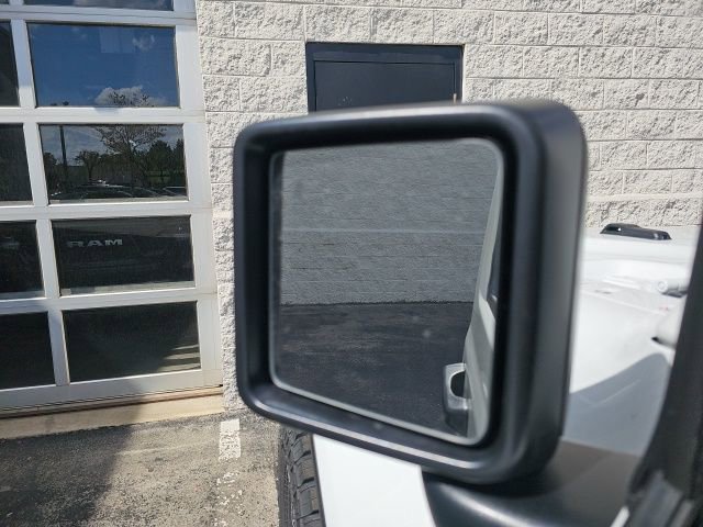 Used 2026 Jeep Gladiator Mojave image 13