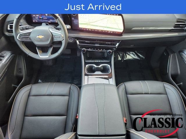 Used 2025 Chevrolet Traverse High Country image 38