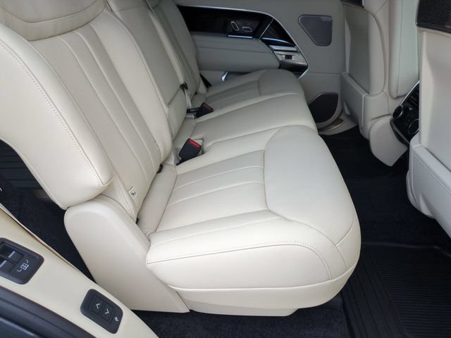 New 2027 Land Rover Range Rover Long Wheelbase Autobiography AWD/4WD image 17