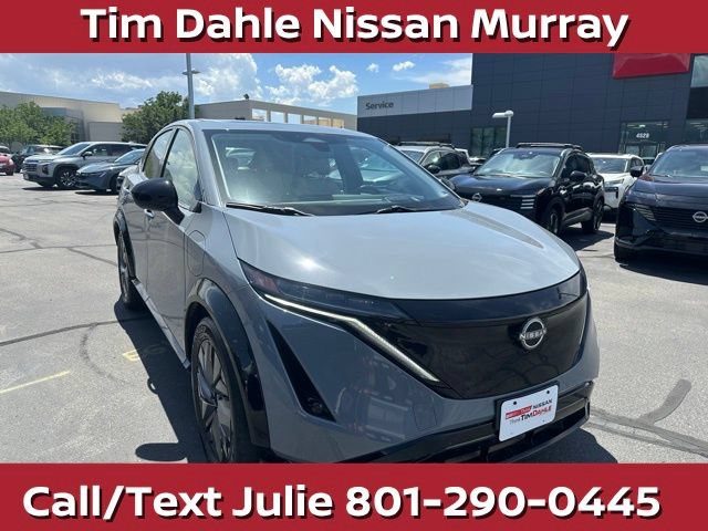 Used 2024 Nissan Ariya AWD image 3