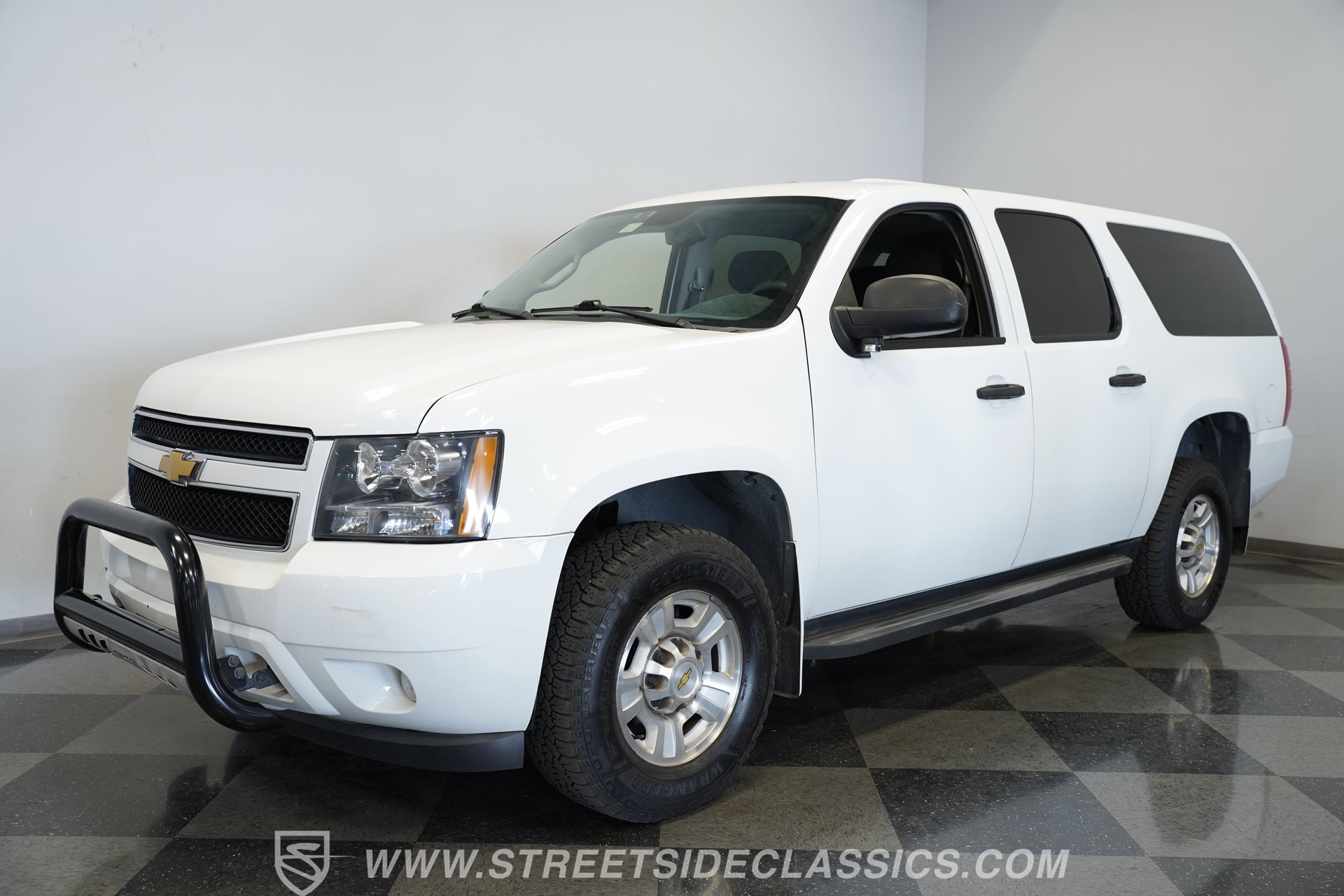 Used 2012 Chevrolet Suburban 2500 w/ Skid Plate Package image 5