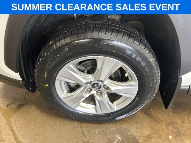 Used 2019 Toyota RAV4 XLE w/ Convenience Package AWD/4WD image 9