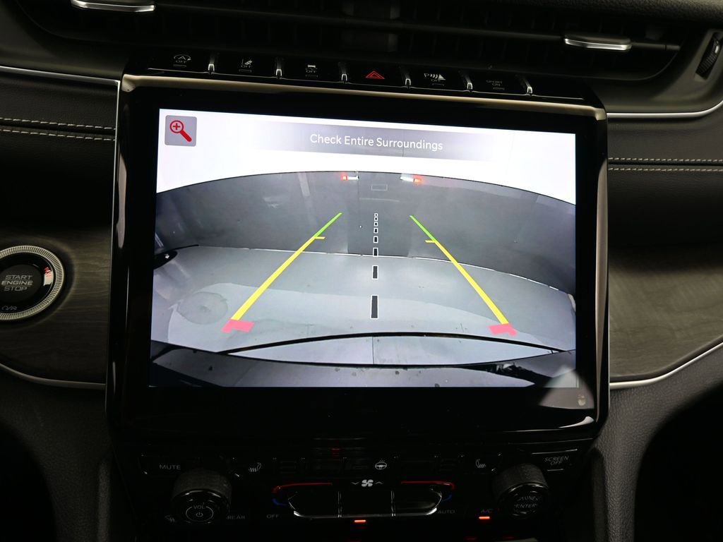 Used 2021 Jeep Grand Cherokee L Limited image 21