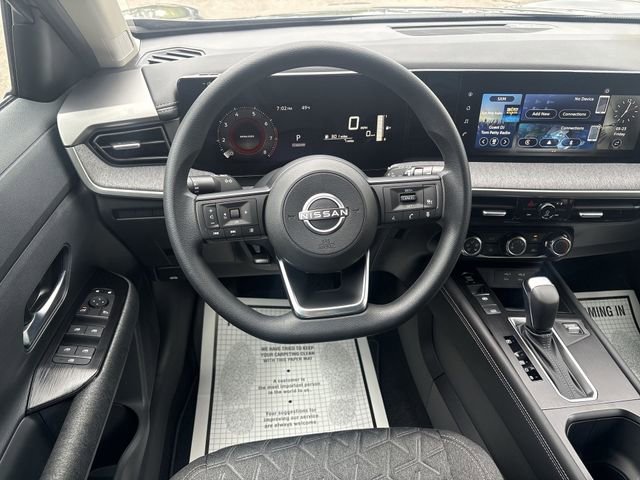 Certified 2025 Nissan Kicks SV image 41