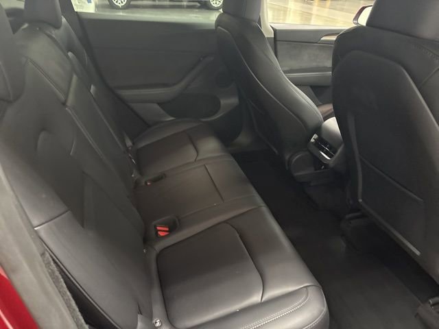 Used 2024 Tesla Model Y 2WD image 12