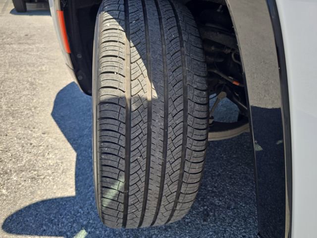 Certified 2024 Jeep Wagoneer Series II w/ Flexible Seating Group image 30