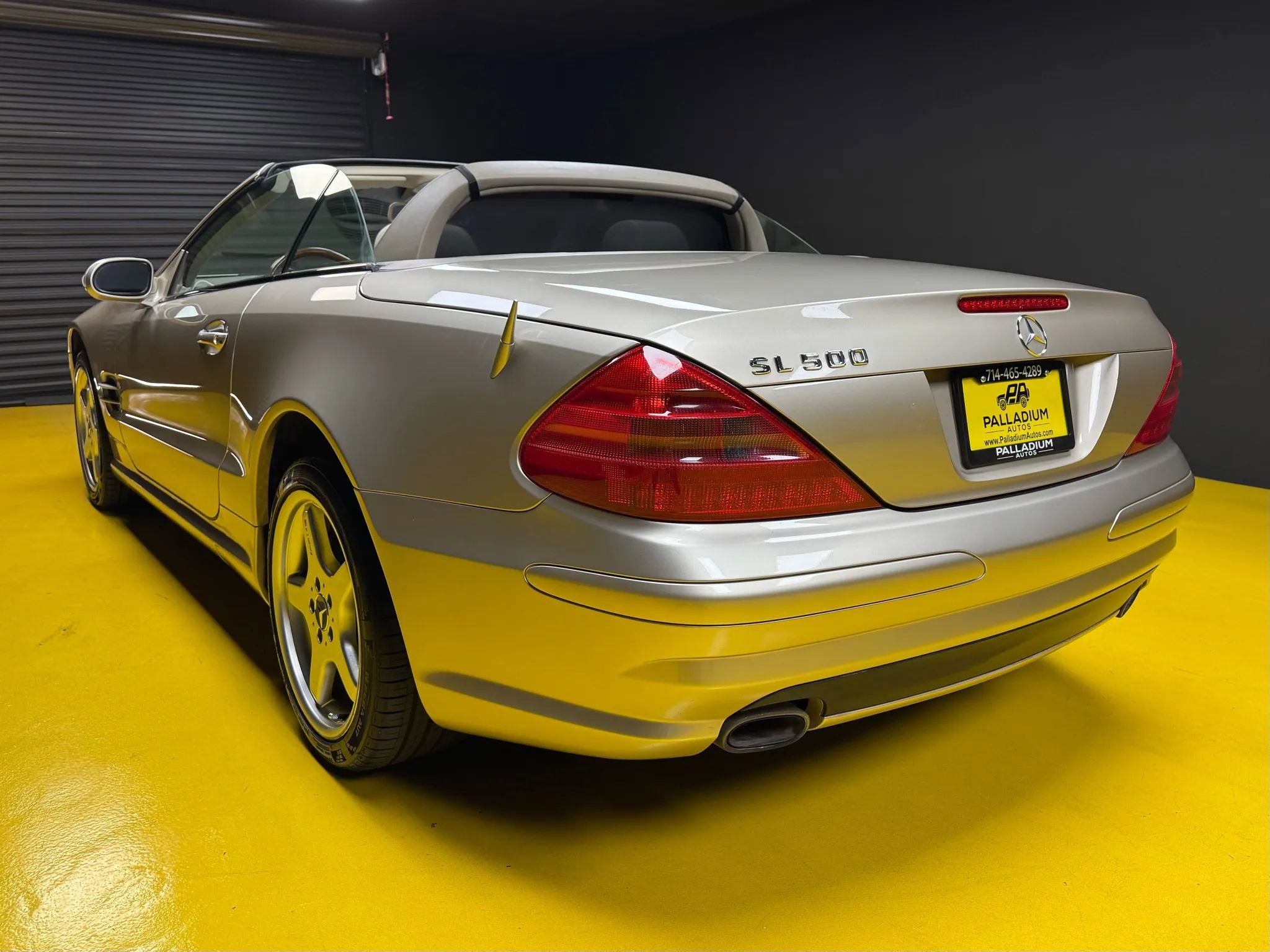 Used 2003 Mercedes-Benz SL 500 image 4