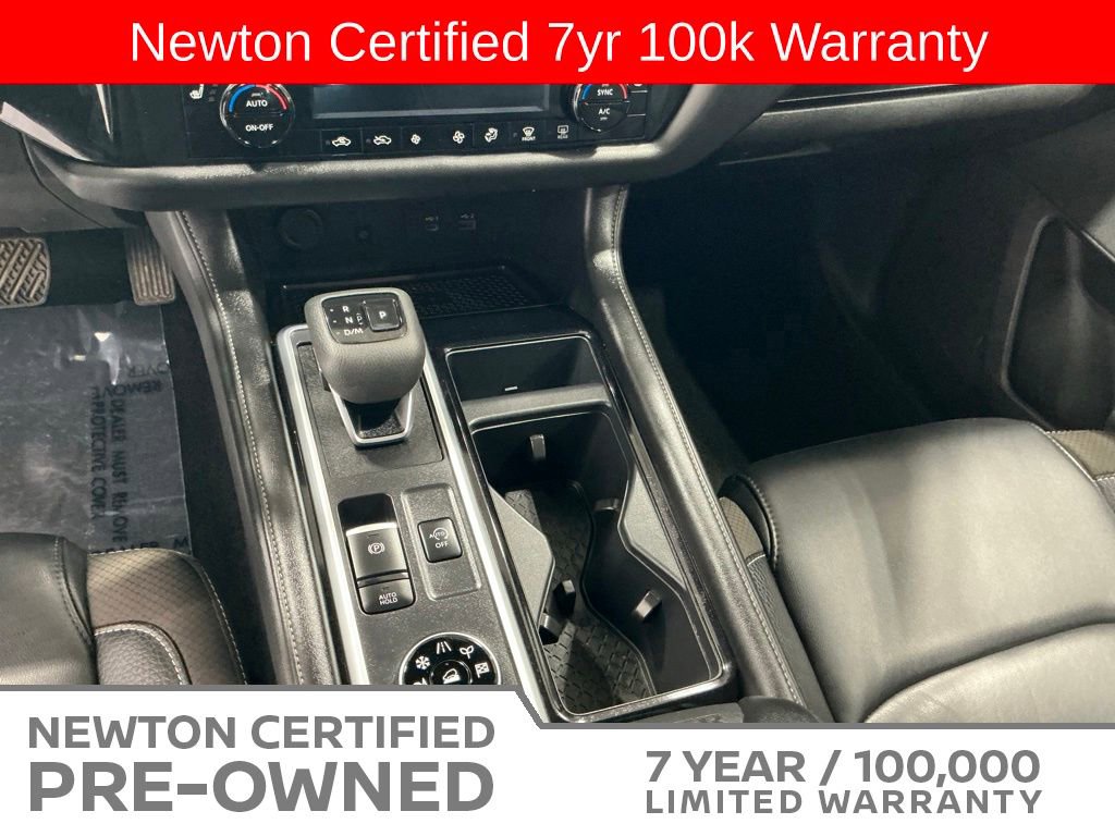 Used 2024 Nissan Pathfinder SL AWD/4WD image 14