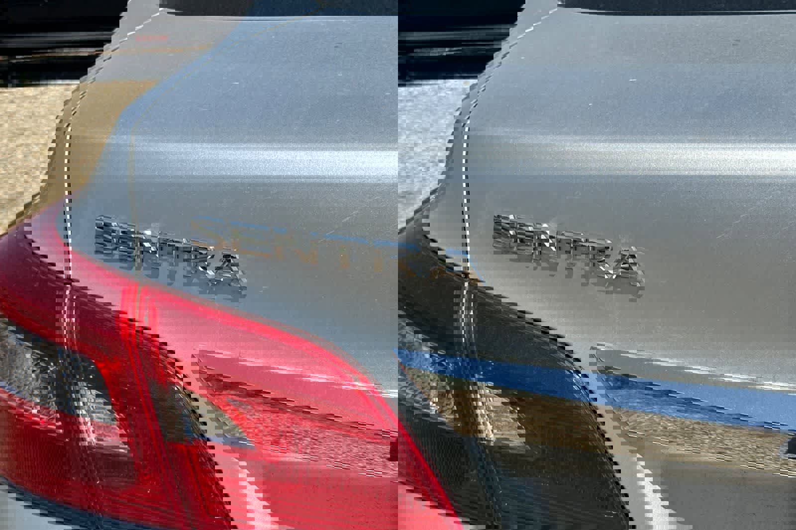 Used 2016 Nissan Sentra S image 13