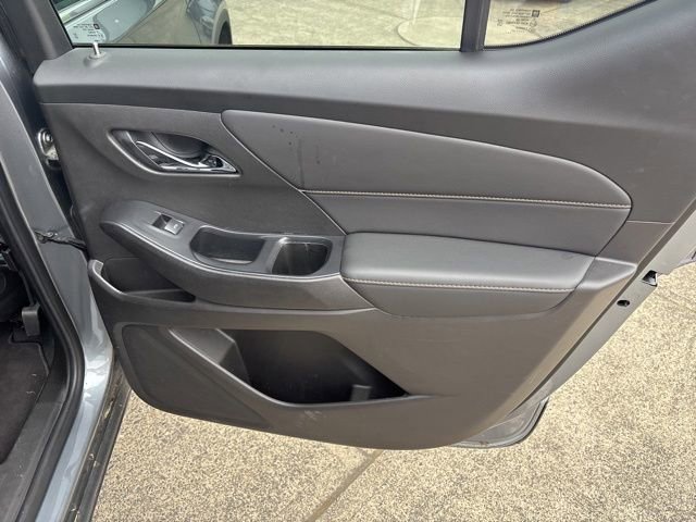 Used 2021 Chevrolet Traverse LS FWD image 39