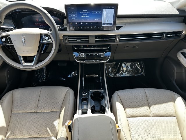 Certified 2023 Lincoln Corsair AWD w/ Equipment Group 101A image 15