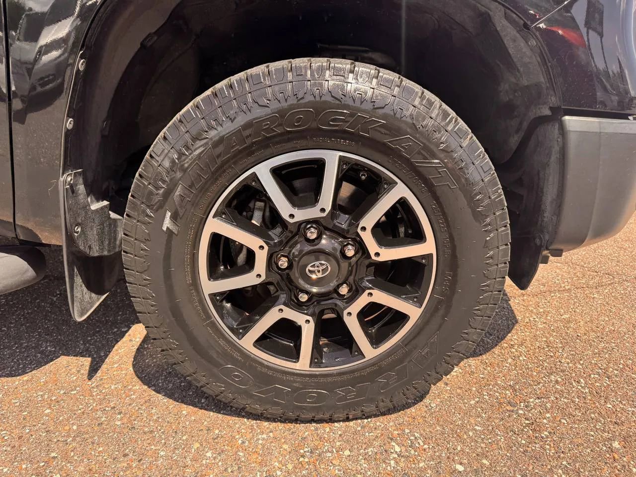 Used 2018 Toyota Tundra SR RWD image 8