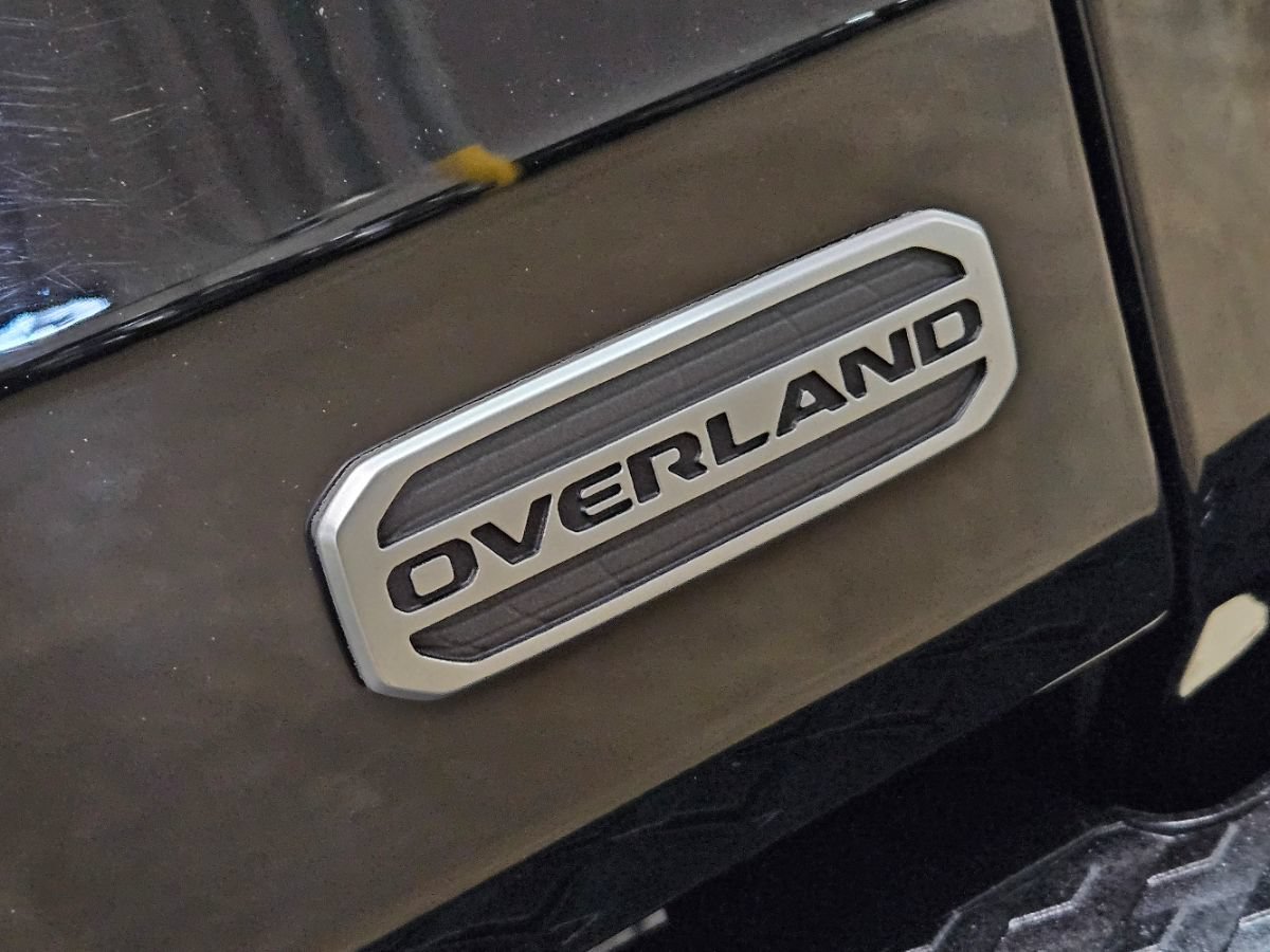 Used 2020 Jeep Gladiator Overland AWD/4WD image 19