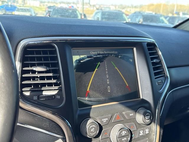 Used 2015 Jeep Grand Cherokee Limited w/ Trailer Tow Group IV image 19