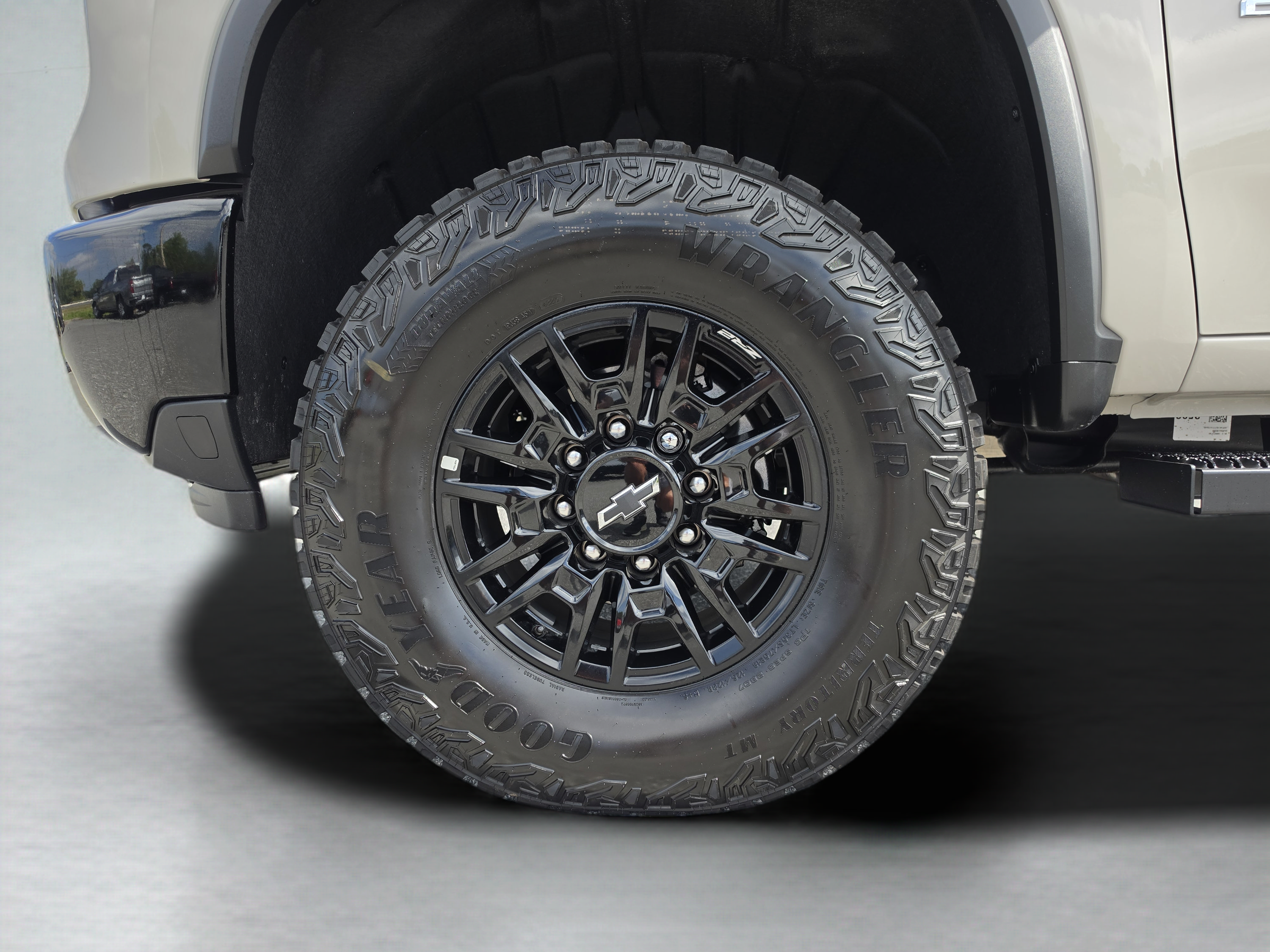 New 2026 Chevrolet Silverado 2500 ZR2 AWD/4WD image 40