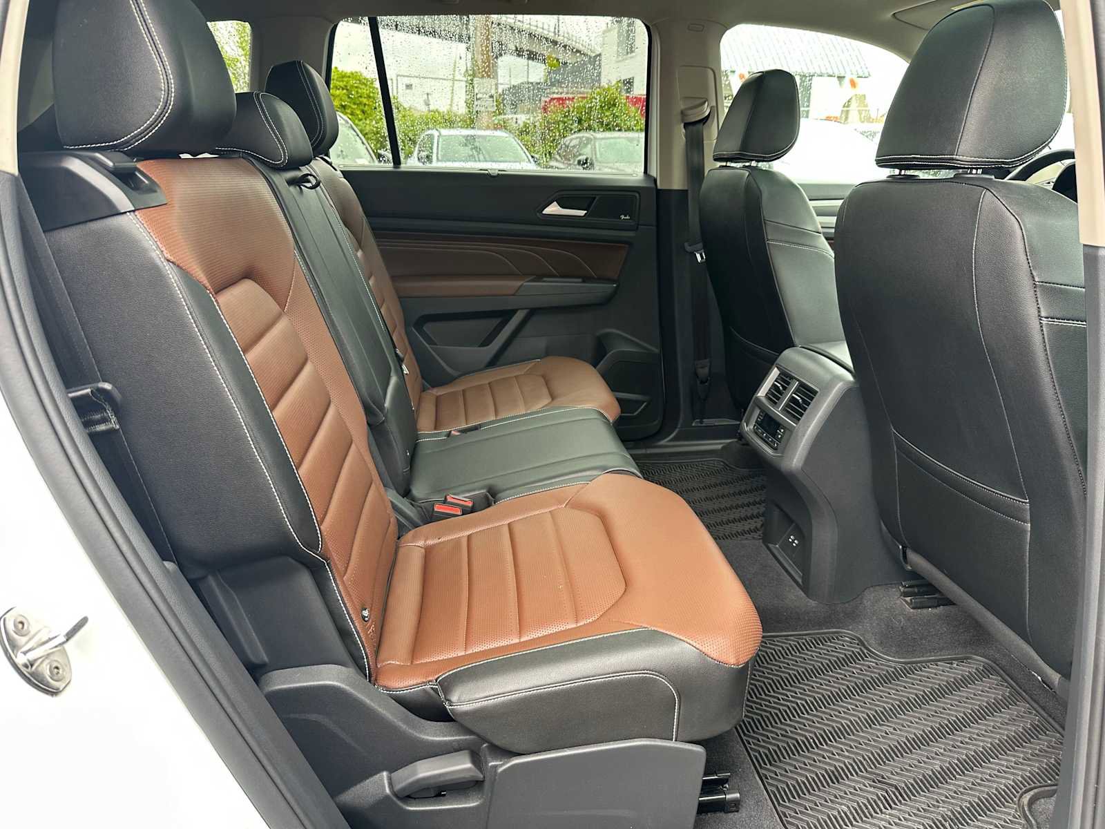 Used 2023 Volkswagen Atlas SEL Premium AWD/4WD image 12
