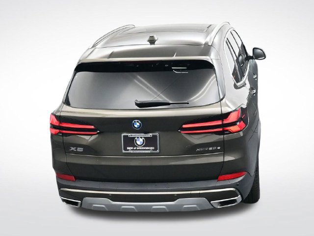 New 2026 BMW X5 xDrive50e w/ Climate Comfort Package AWD/4WD image 25