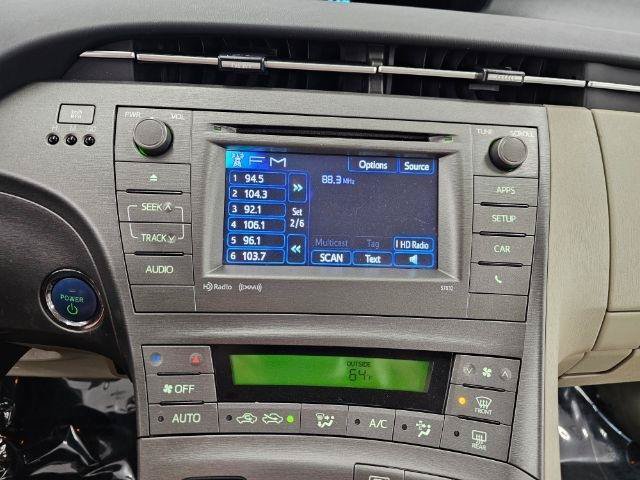 Used 2014 Toyota Prius Three FWD image 15